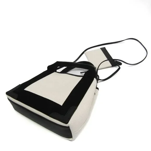 Balenciaga Canvas Black Handbags - Picture 2 of 10